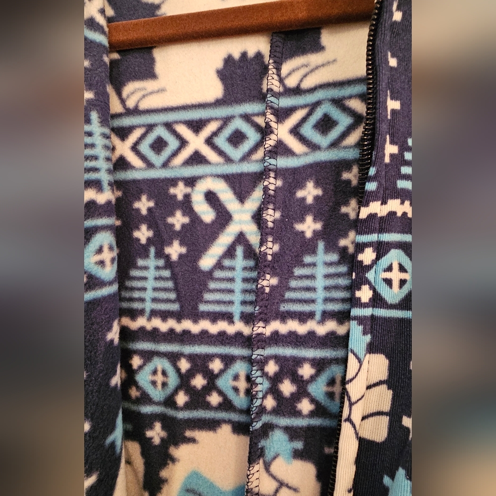Men's Dec 25 1 piece abonamial snowman pajamas size Medium - Picture 3 of 6